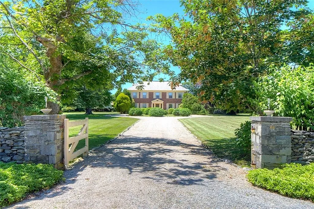 6 bed, 4.0 bath, 3385 sqft, $35,000 — Photo 2