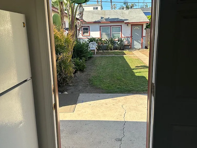 5055 1/2 Muir Ave #5055.5 — Photo 6