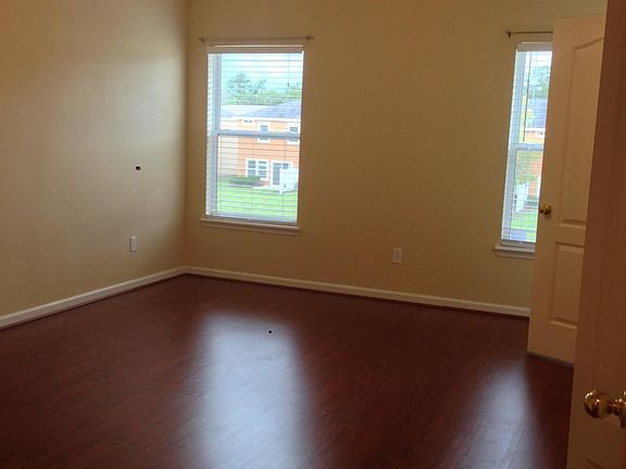 4th image of 1670 Biscayne Bay Cir