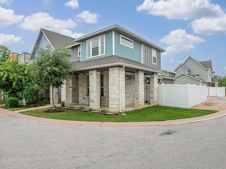 8013 Mellencamp Dr — Photo 34