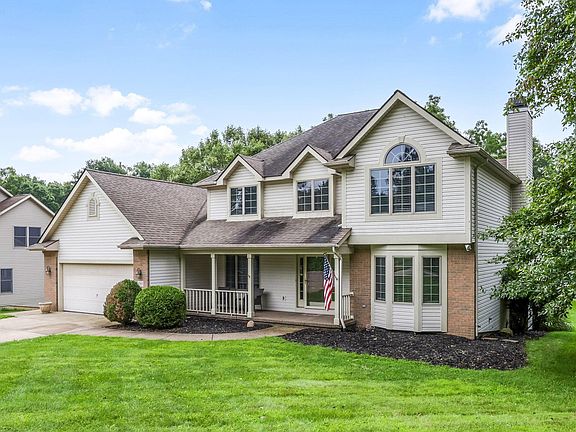 2nd image of 1365 Normandy Dr