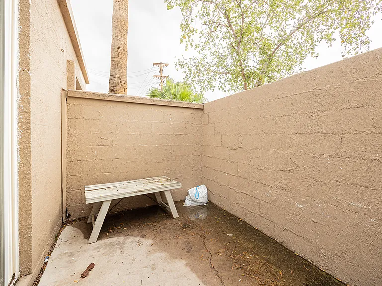 2350 E Broadway Rd — Photo 15