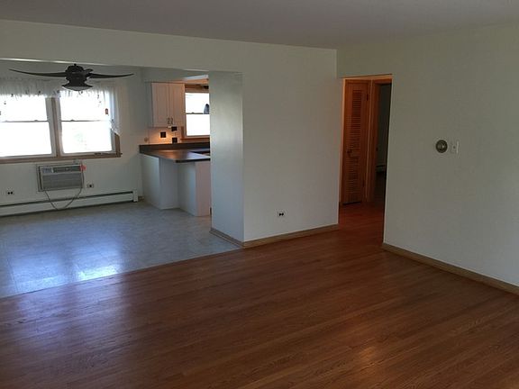 2nd image of 7565 W Pratt Ave APT 8