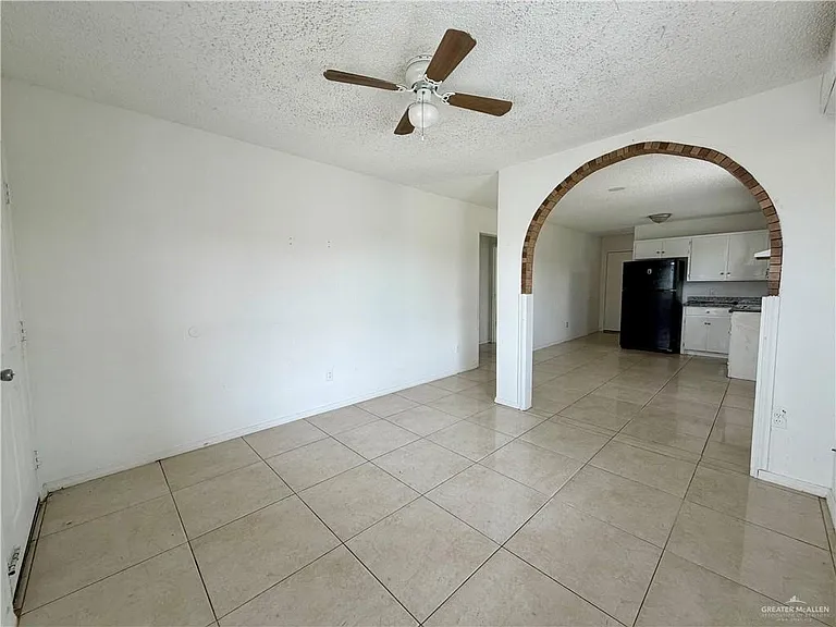 301 S Raul Longoria Rd — Photo 6