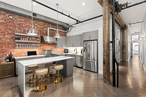 Sold by Compass | media 5