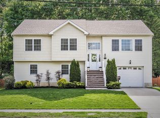 135 Statesir Pl, Red Bank, NJ 07701