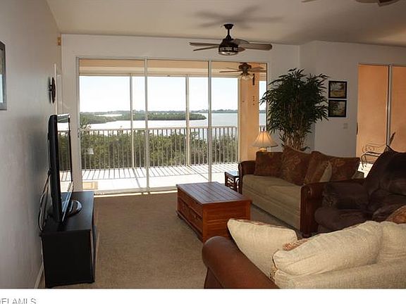 4th image of 201 Vintage Bay Dr Unit 20