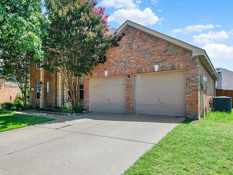 1413 Westmont Dr — Photo 26