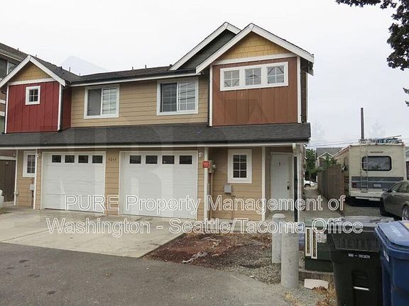 3rd image of 4045 S Warner St #B