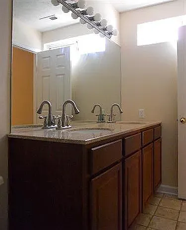 4200 Heathmoor Ct — Photo 13
