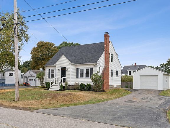 3rd image of 11 Westwood Avenue