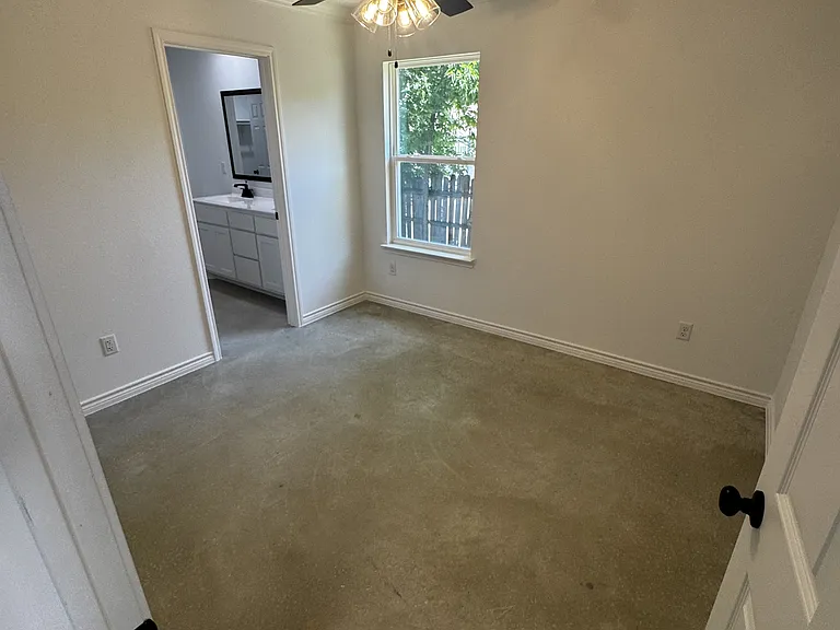 209 Elbert Ln #B — Photo 35