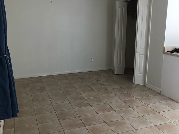 5th image of 2037 Linden Rd #A