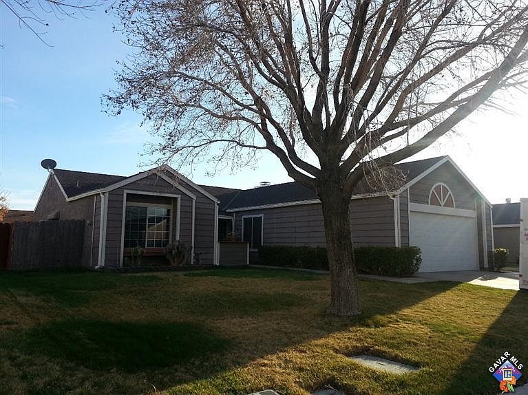 1st image of 820 Desert Calico Dr