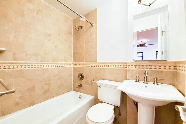 Rented by Warburg | media 7