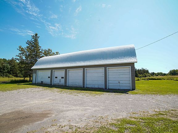 4th image of 802 Piquette Rd