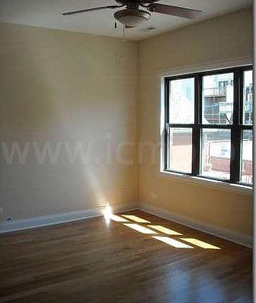 5th image of 3231 N Kenmore Ave #3J