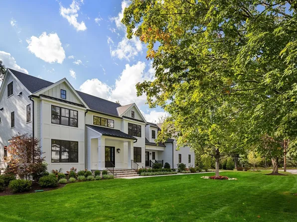 24 Fiske Rd, Lexington, MA 02420