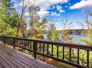 W7980 Glacier Ln, Oxford, WI 53952