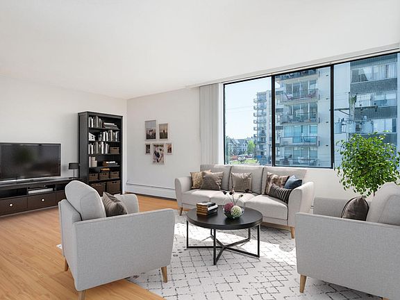 2nd image of 2324 W 1st Ave #1002