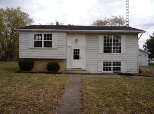 106 S Central St, Danforth, IL 60930