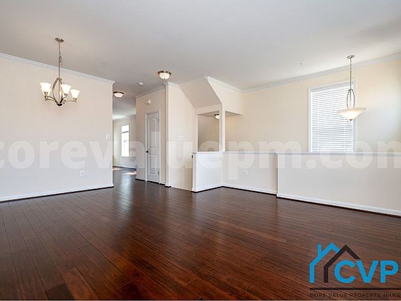 4th image of 1322 Chapel Centre Dr