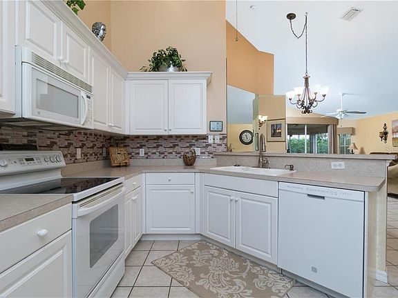 4th image of 4138 Fairway Pl