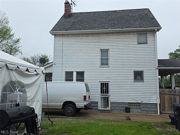 3rd image of 7808 Connecticut Ave