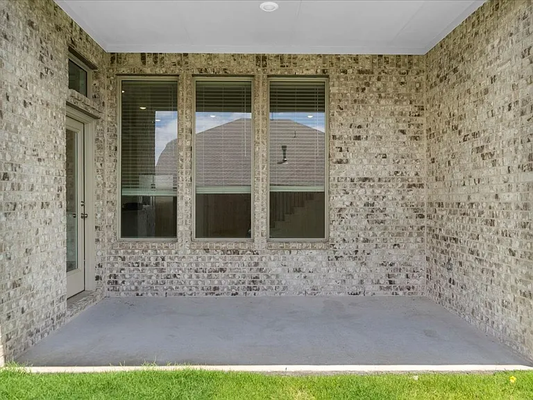 812 Morwenna Rd — Photo 38