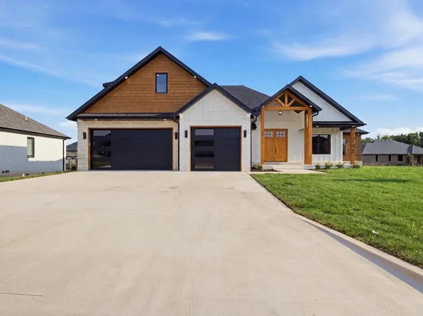 1748 E Skyline, Ozark, MO 65721