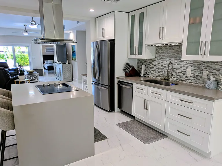 1636 NE 17th Ave — Photo 9