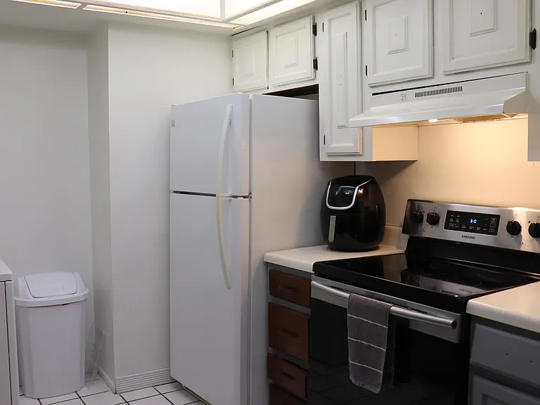 6022 Village Cir #6022 — Photo 17