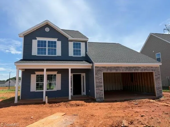 1317 Dandridge Dr, Kernersville, NC 27284