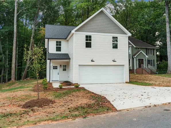 4440 Fernbrook Dr, Winston Salem, NC 27127