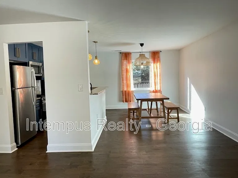 2867 Joyce Ave — Photo 5