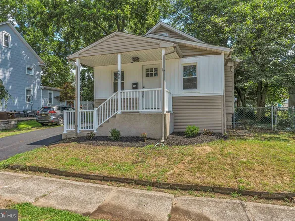 406 Austin Ave, Barrington, NJ 08007