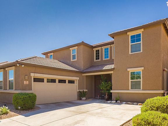 2nd image of 8409 N Mountain Stone Pine Way