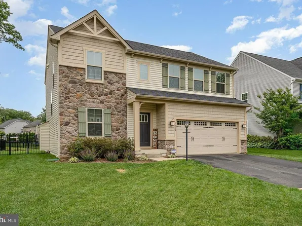 1214 Brittle Ridge Rd, Warrenton, VA 20187