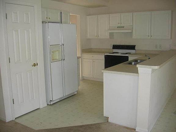 3rd image of 293 Misty Meadow Dr