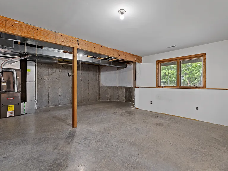 1132 Enchantment Rd — Photo 3