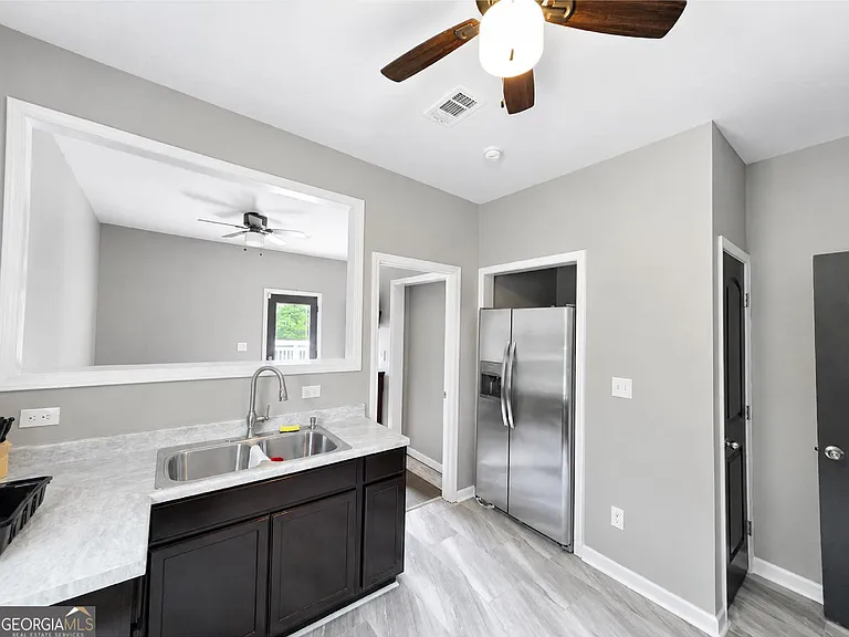 5589 River Rd #B — Photo 26