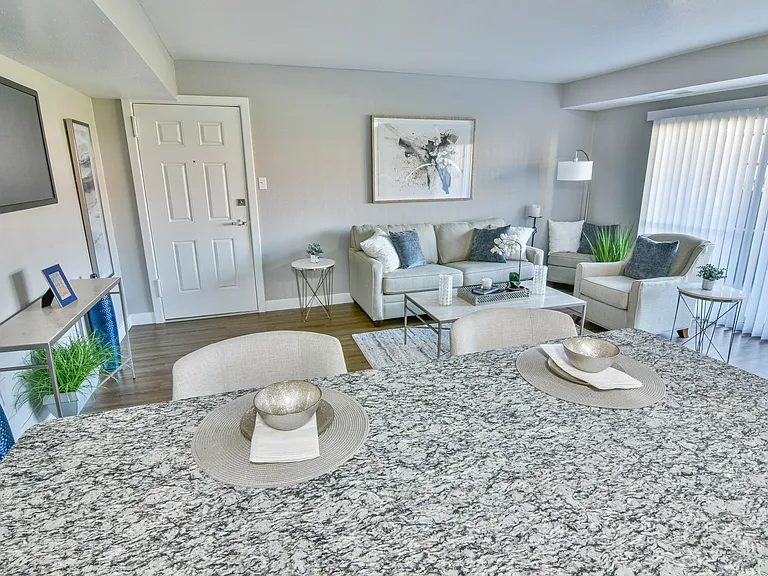 Verona at District Heights — Photo 15