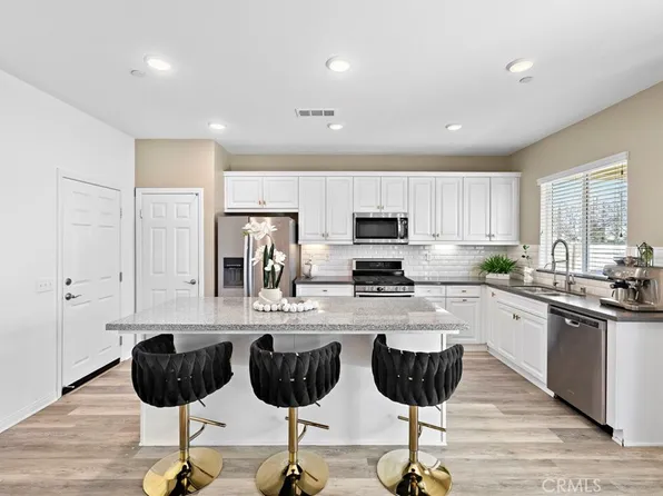 31974 Eaton Ln, Menifee, CA 92584