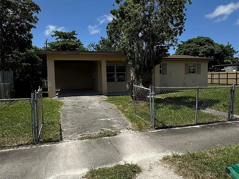 10741 SW 150th Ter — Photo 6