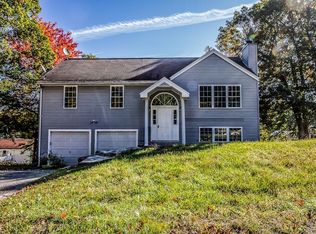 15 Egan Ave, Worcester, MA 01604