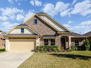 4958 Westchester Dr, Weston Lakes, TX 77441