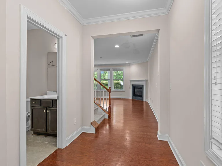 507 Finnbar Dr — Photo 5