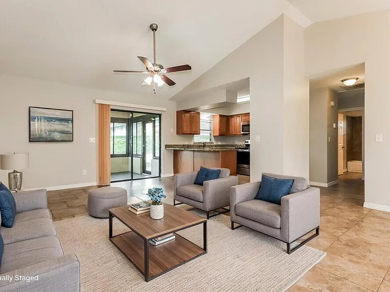 801 Cambridge Way — Photo 4