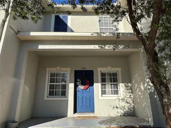 13141 Kings Crossing Dr, Gibsonton, FL 33534
