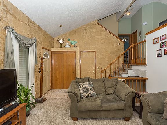 4th image of 3007 S 144th Ave